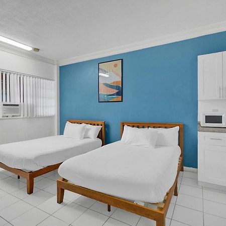 Private Hallandale Beach Studio Wbath Walking Distance To The Beach Pool Free Parking Eksteriør bilde